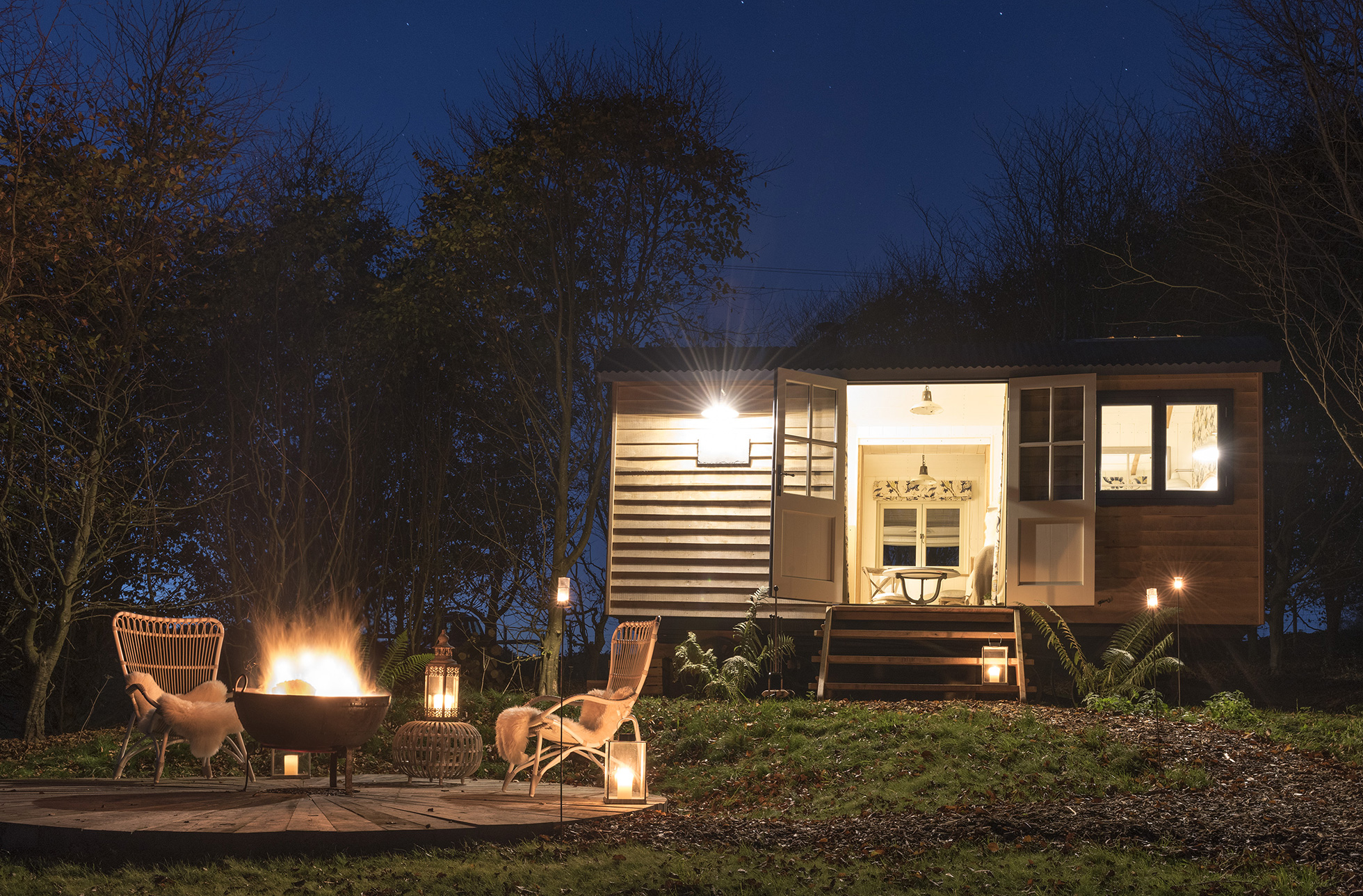 Starbed Luxury Lodge Wild Cabin Halcyon Romantic Retreat